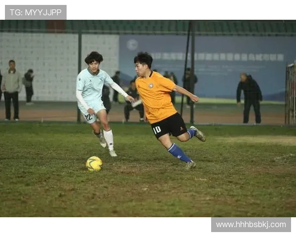 秦皇岛笼式足球：小场地踢活体育消费大市场